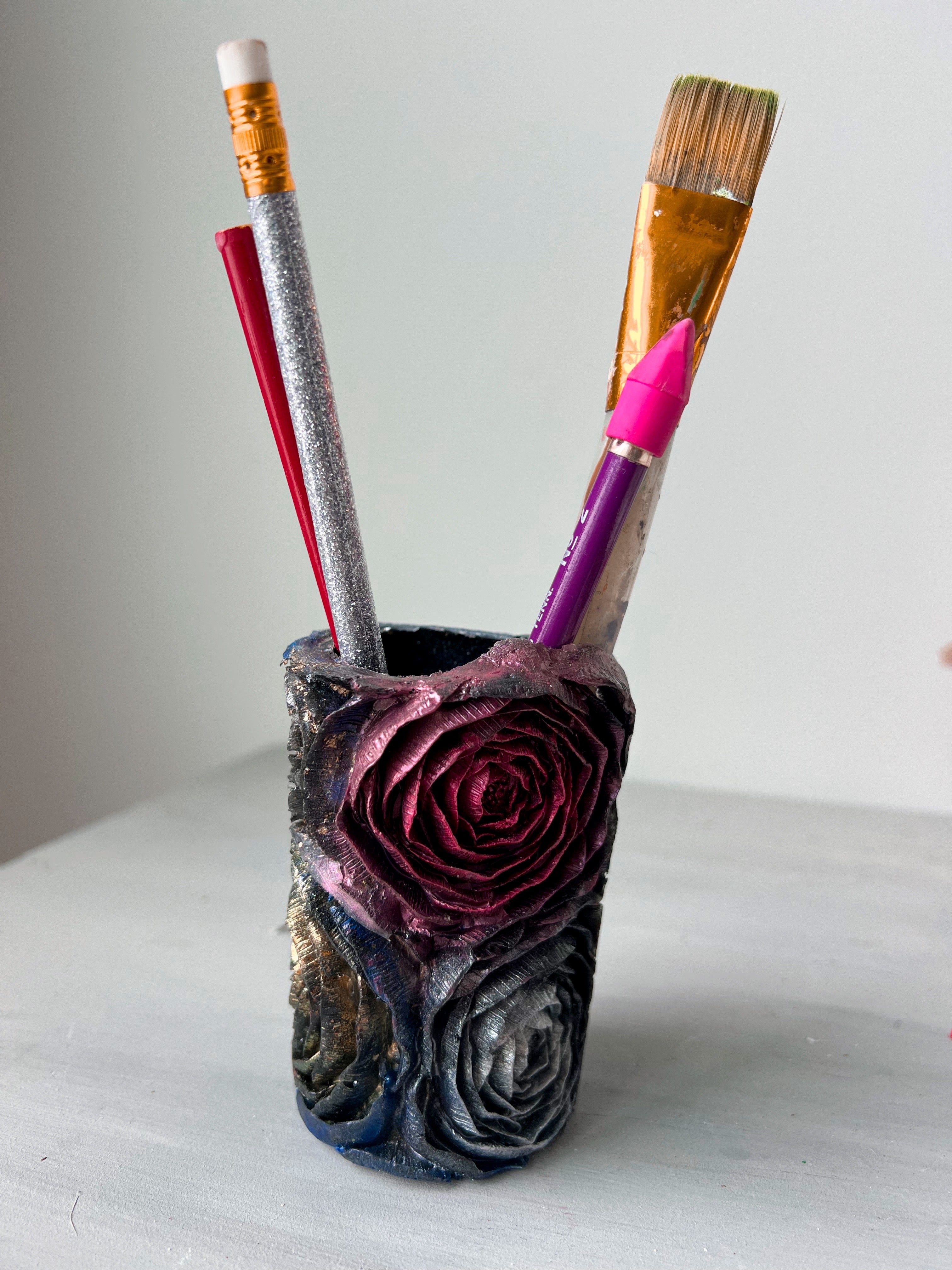 roses silicone resin mold pencil holder