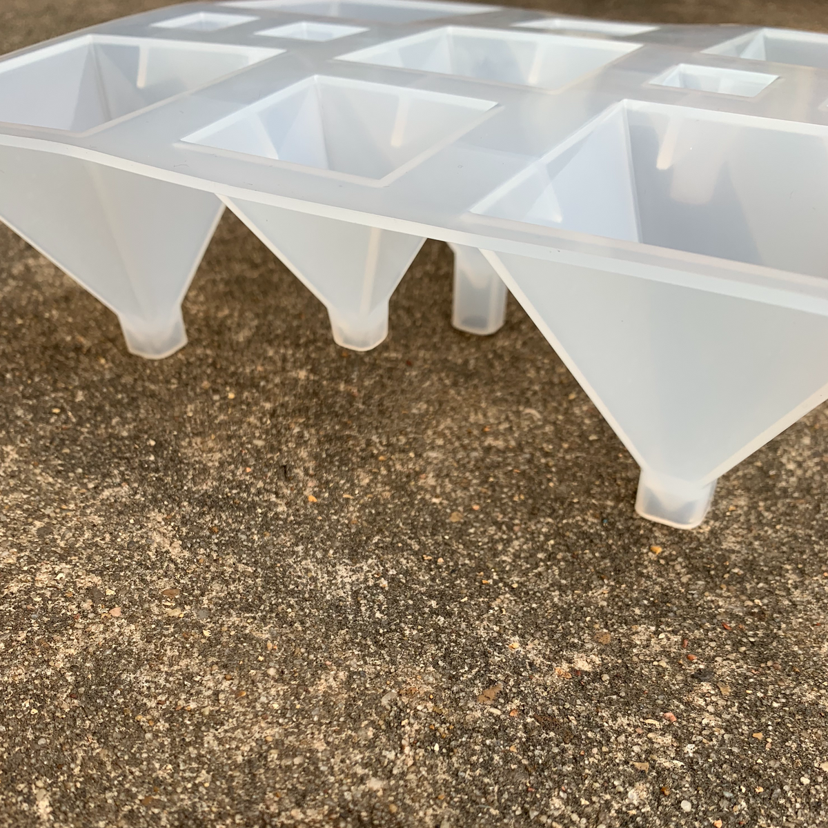 New Multi Pyramid Silicone Resin Mold Unique Mold – Phoenix